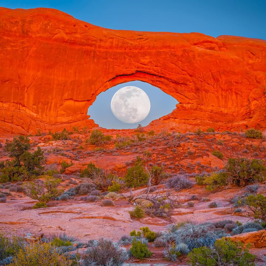 Elliot McGucken 45EPIC dx4/dt=ic, Arches National Park Road