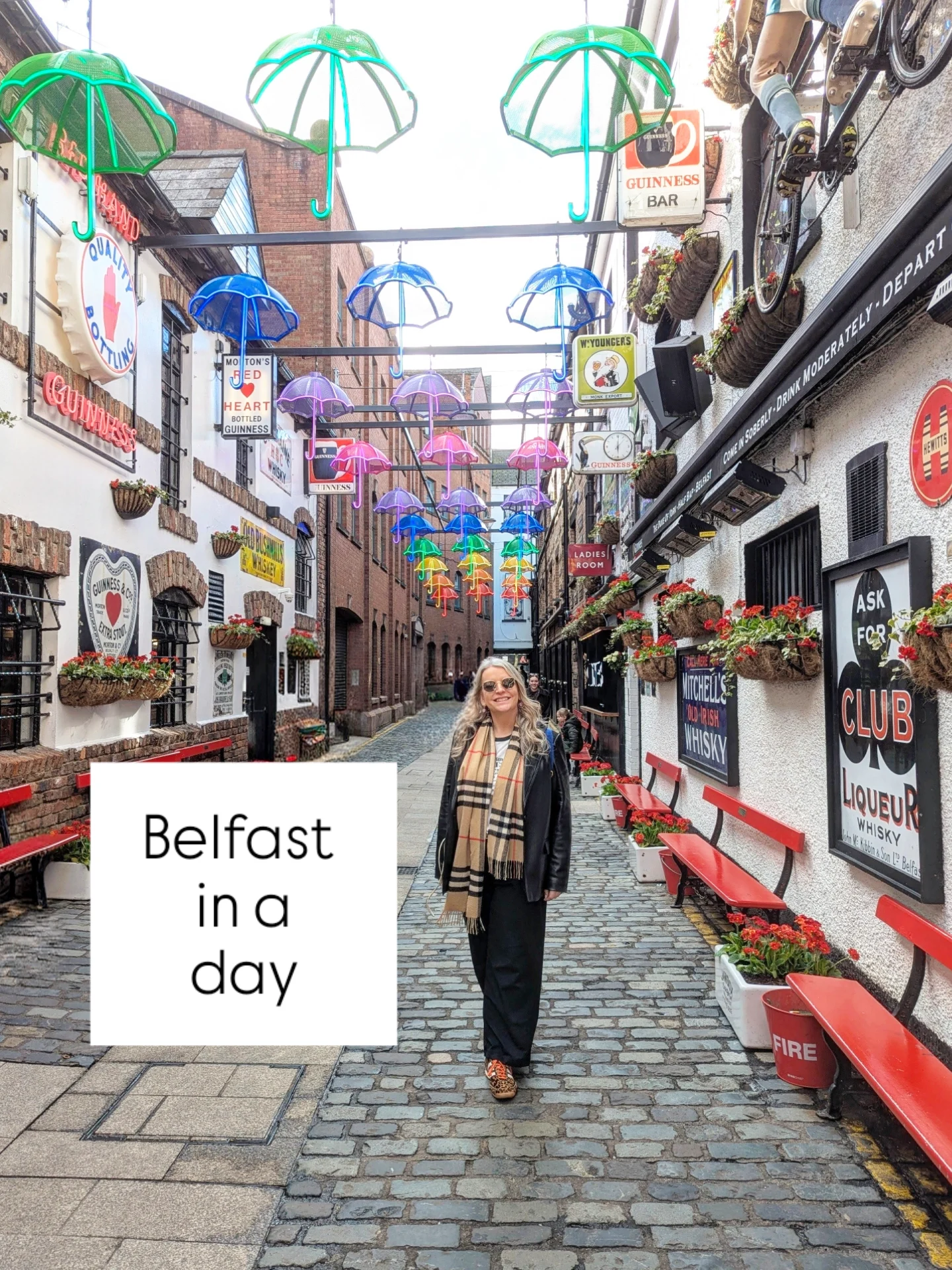 Natalie - Cheshire Blogger, Belfast City Hall