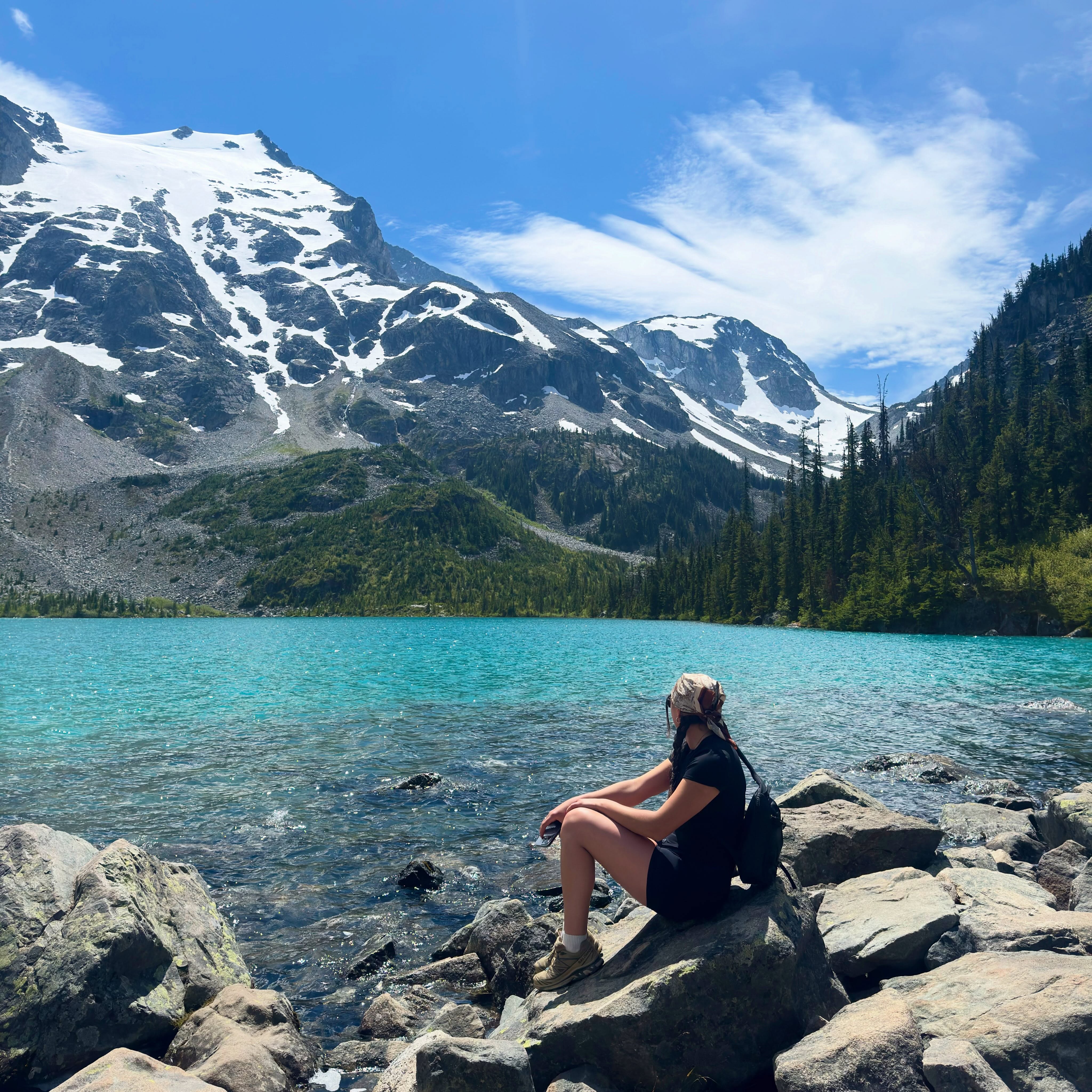 DAISY BINGER, Joffre Lakes Park