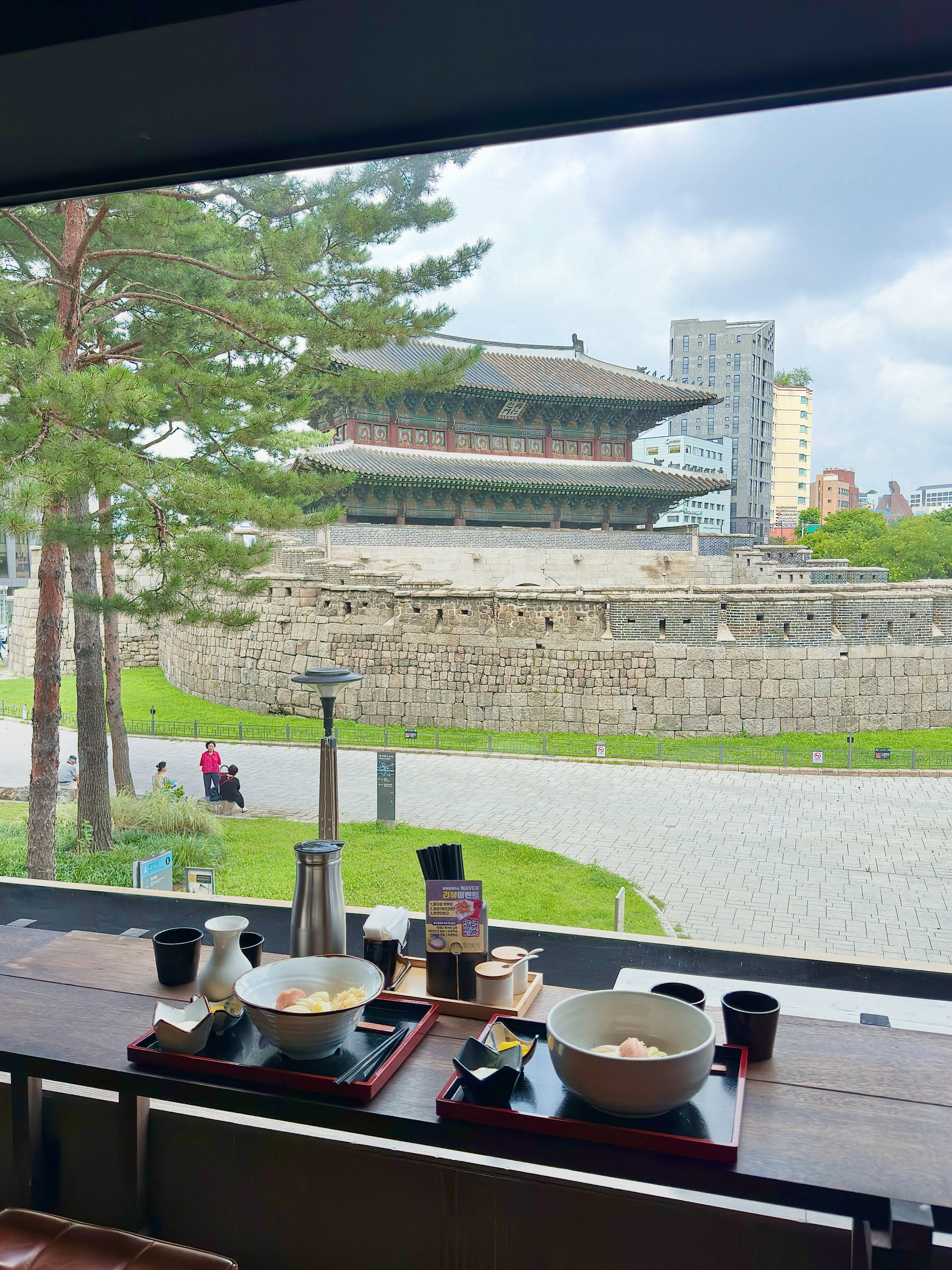 카페에디터ㅣ신상ㆍ가오픈카페ㆍ맛집, Heunginjimun Gate (Dongdaemun)