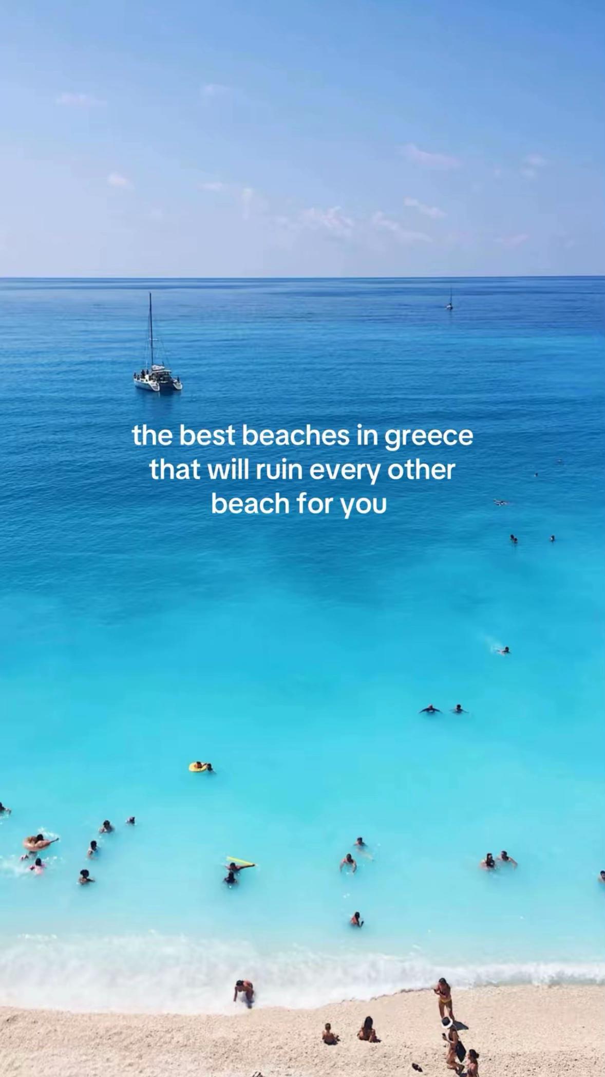travelnova.app, Sarakiniko Beach