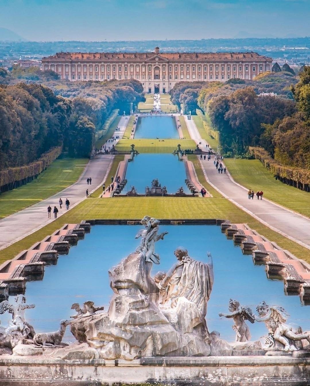 Europe Travel Guide 🇪🇺 Hotels | Attractions | Tips, Palace of Versailles
