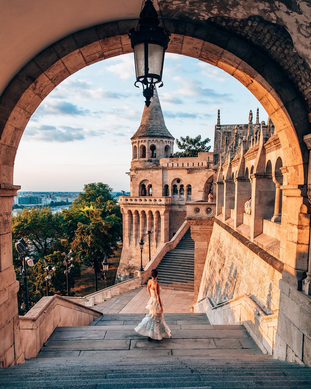 One World Just Go, Buda Castle