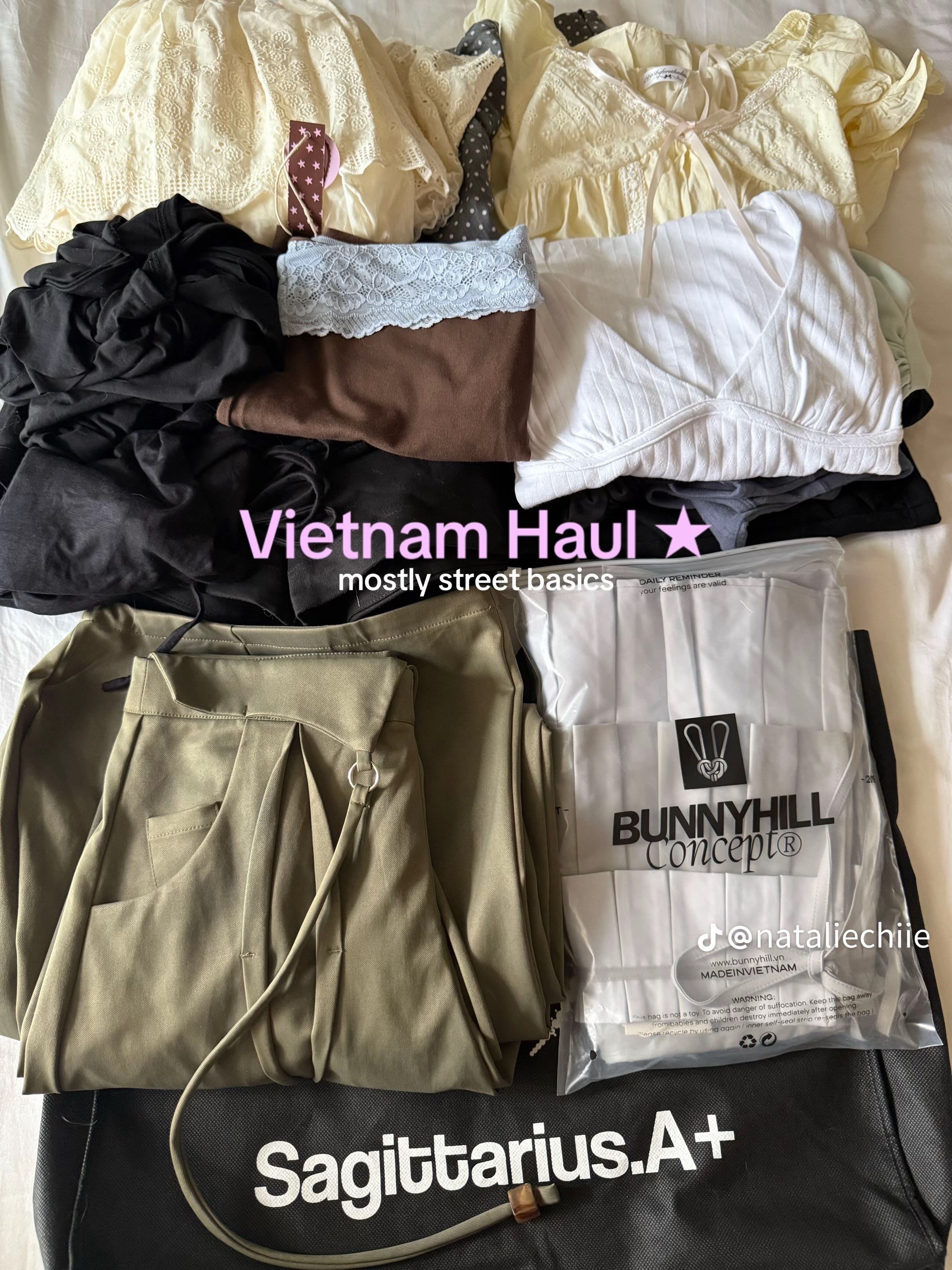 Vietnam 🇻🇳 Travel | Hotels | Food | Tips, Rue Miche L'édition
