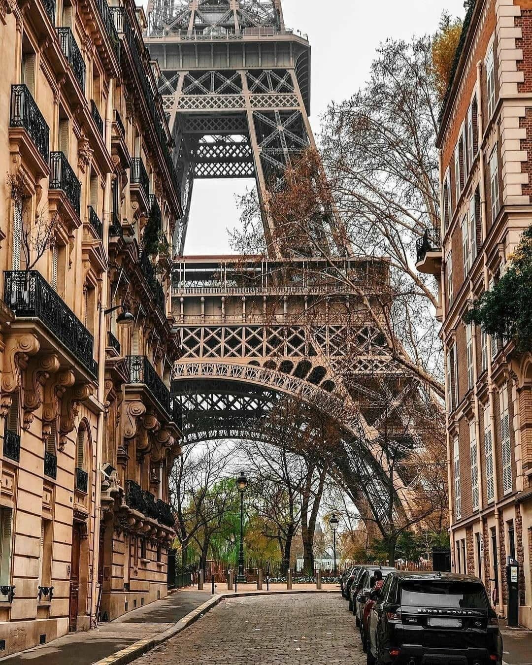 Paris France Travel Guide 🇫🇷 Hotels | Attractions | Tips 🥖, Eiffel Tower