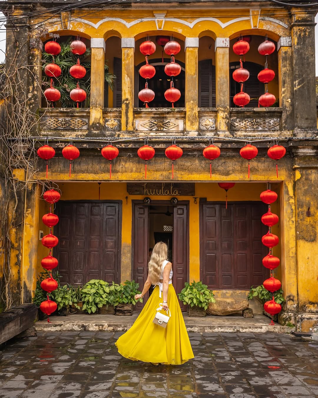 Ophélie Schaffar / Travel Blogger, Chùa Cầu