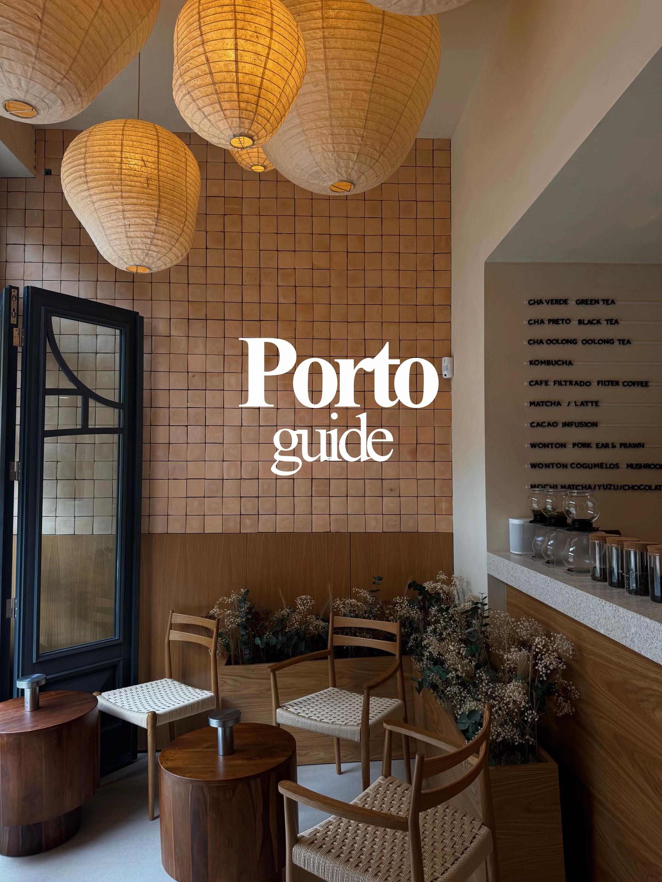 8.88 - curated city guide, Livraria Lello