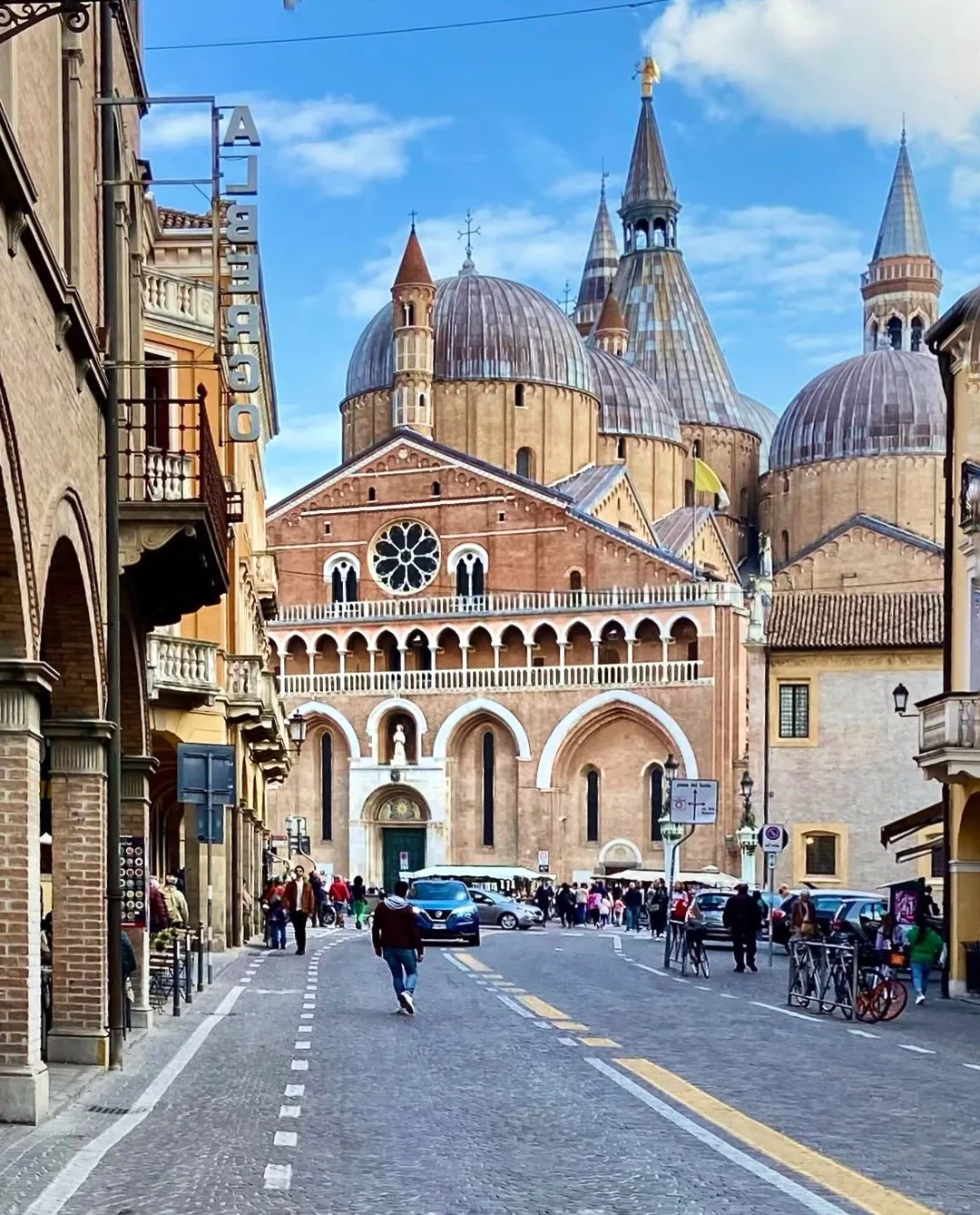ViVo Italia, The Basilica of St. Anthony