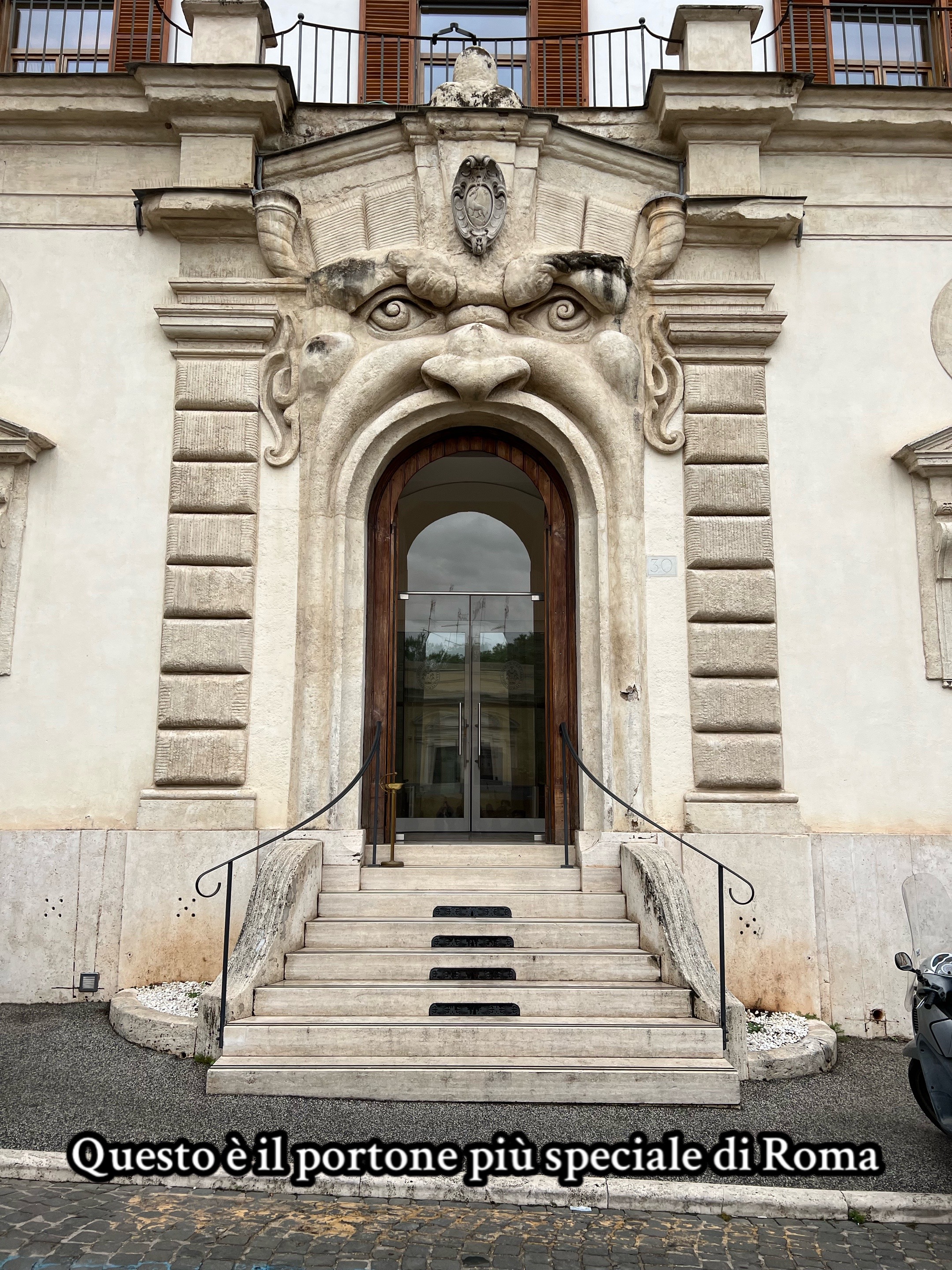 Vanessa | Francese a Roma, Palazzetto Zuccari