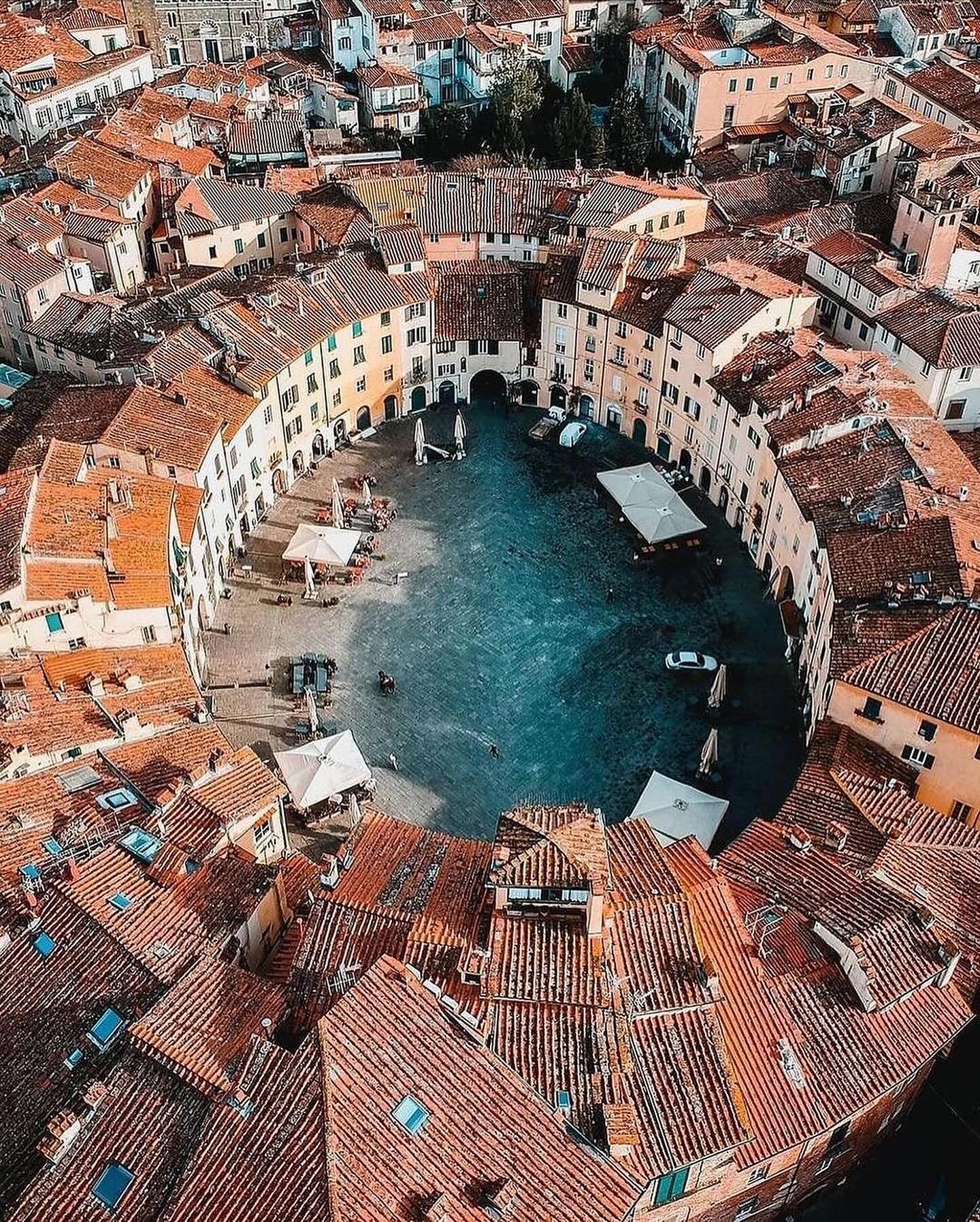 IG ITALIA ® 🇮🇹, Piazza dell'Anfiteatro