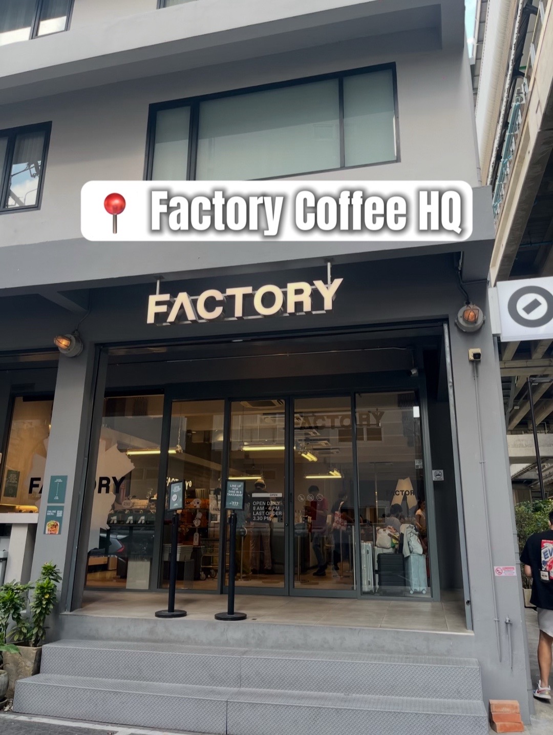 Luna travel, Factory Coffee - BKK