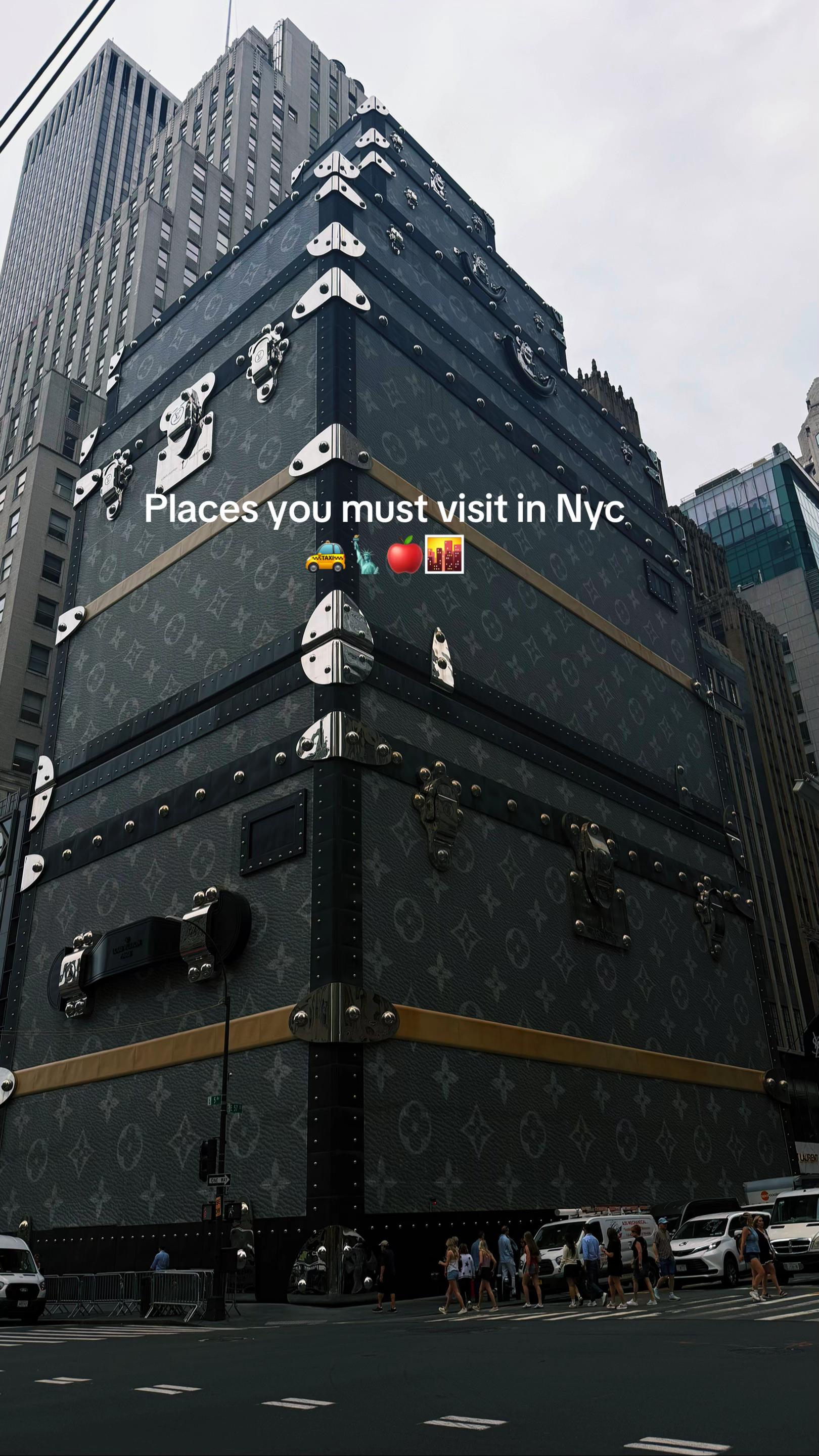 lifewith_liv, Times Square