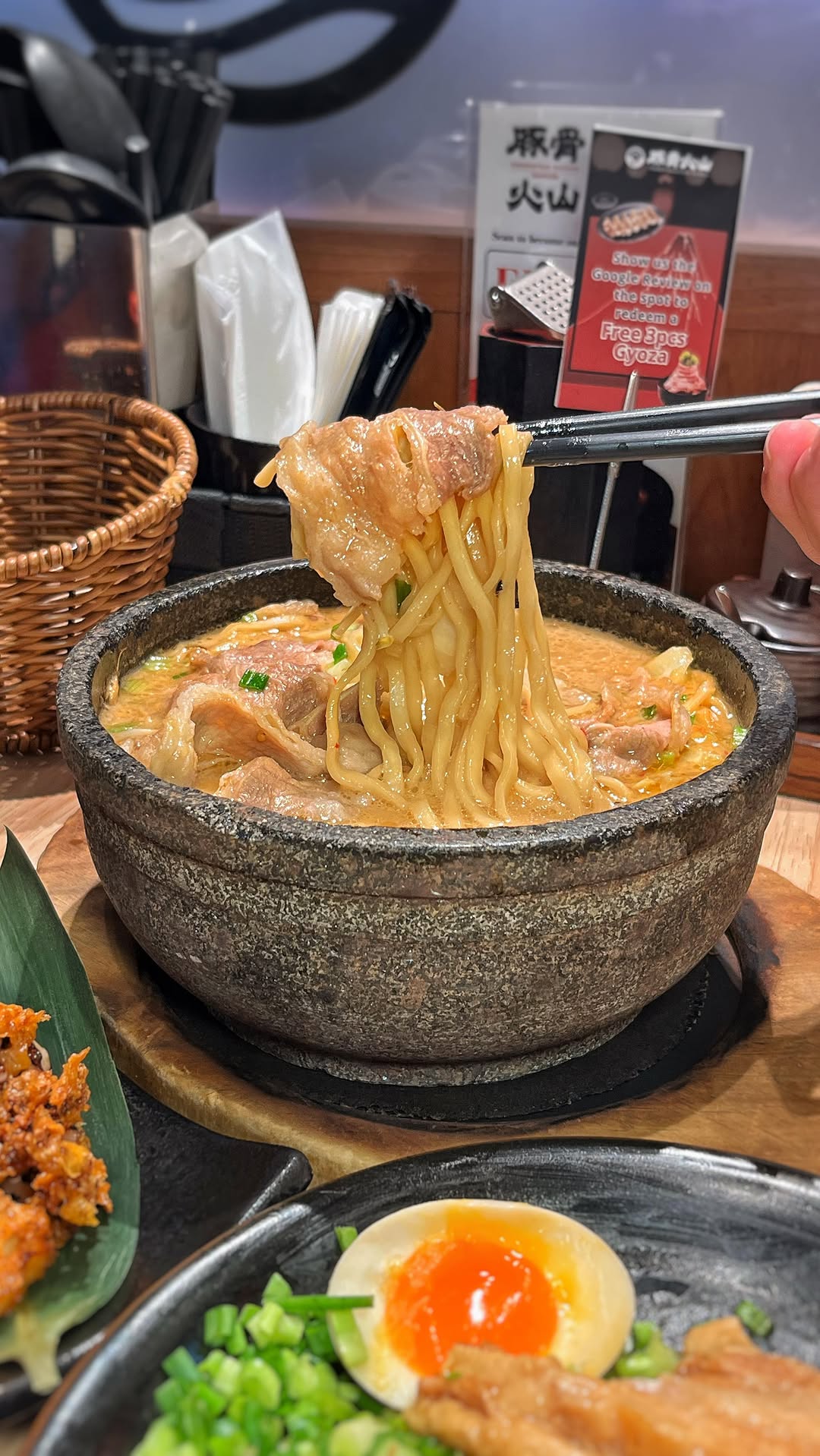 gobble65, Tonkotsu Kazan VOLCANO Ramen @ Funan mall 豚骨火山ラーメン @ フナンモール店