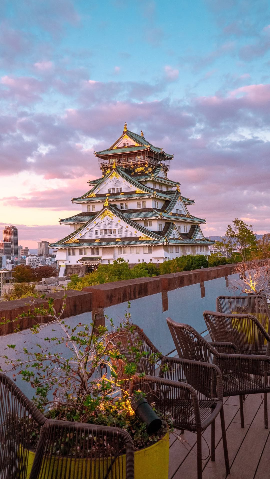 Sol Life, Osaka Castle