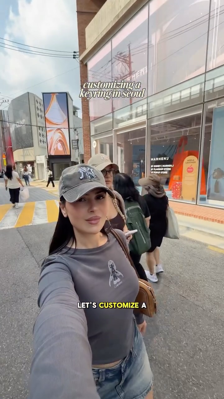𝘓𝘪𝘷𝘢, Seoul
