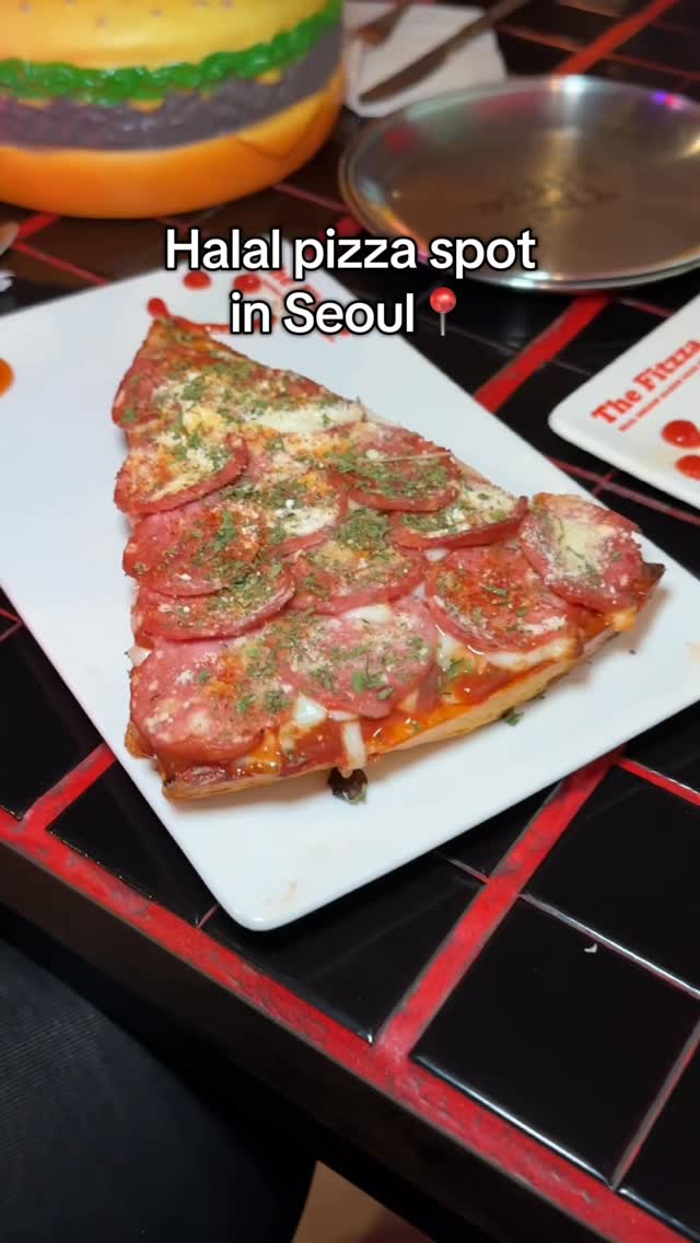 Samia✨, Hongdae Street
