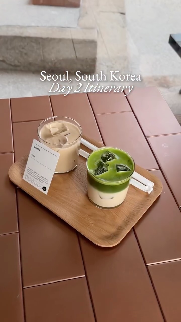 Hannah Carlos, Bukchon Hanok Village