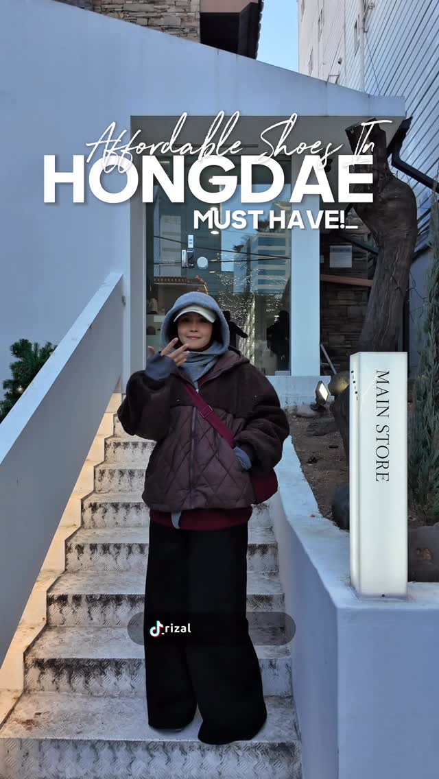 Eyra Rizal | Beauty & Lifestyle Content Creator, Hongdae Street