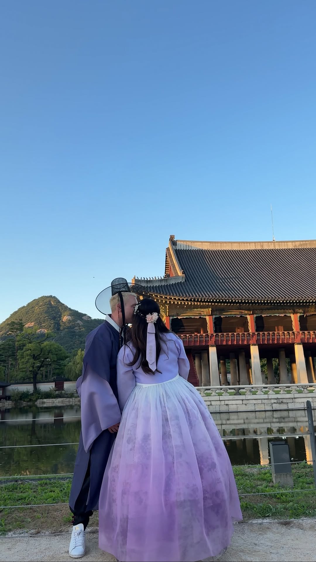 Lara Severino, Gyeongbokgung Palace
