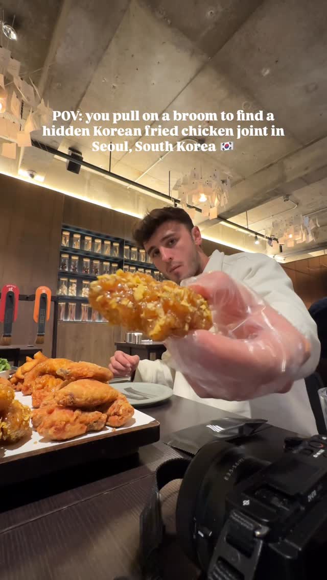 Breaking Borders, Itaewon-dong