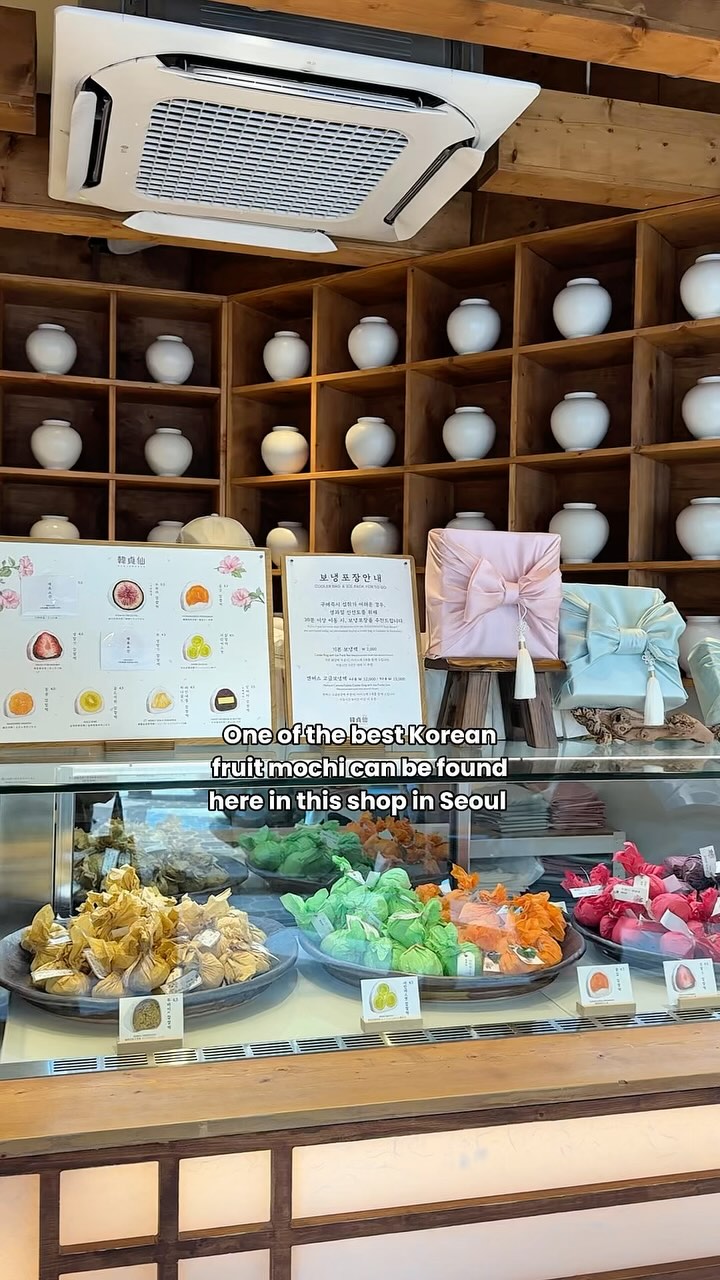 Celine Ong, Hyundai Department Store Apgujeong Main Store