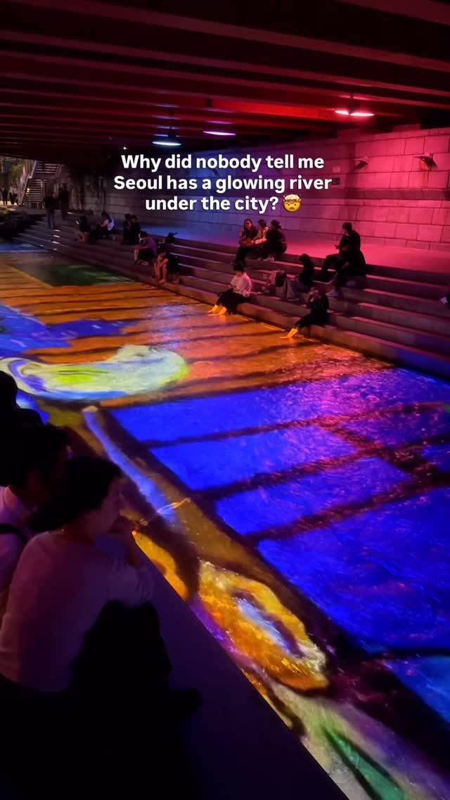 Karen Lee | Travel Creator | USA, Cheonggyecheon