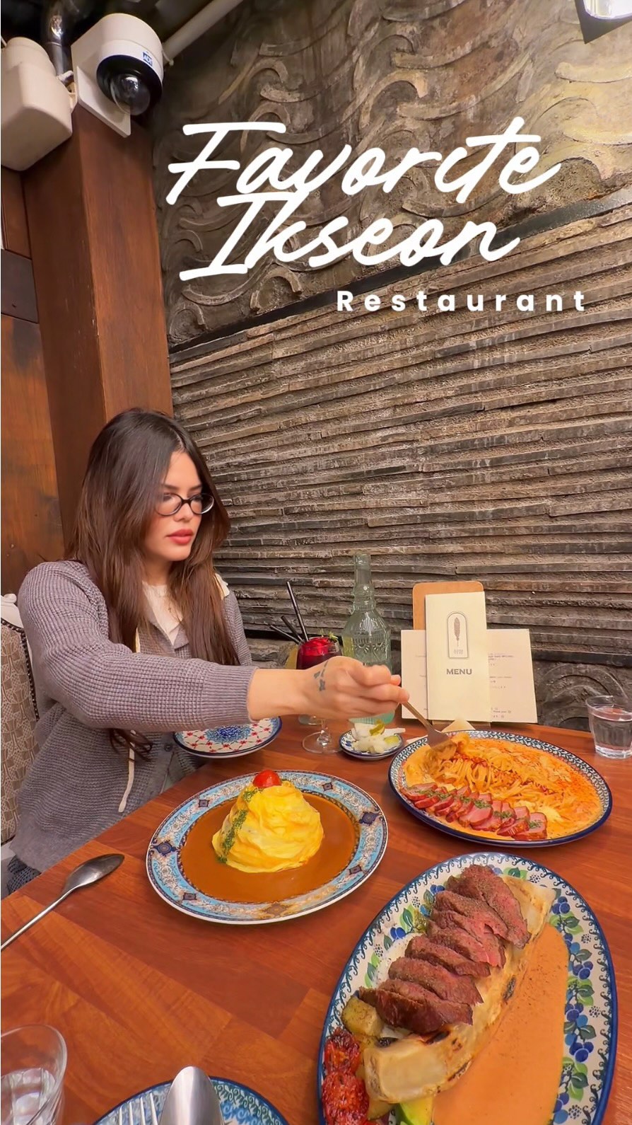 Bruna Lee, Ikseon-dong Hanok Village