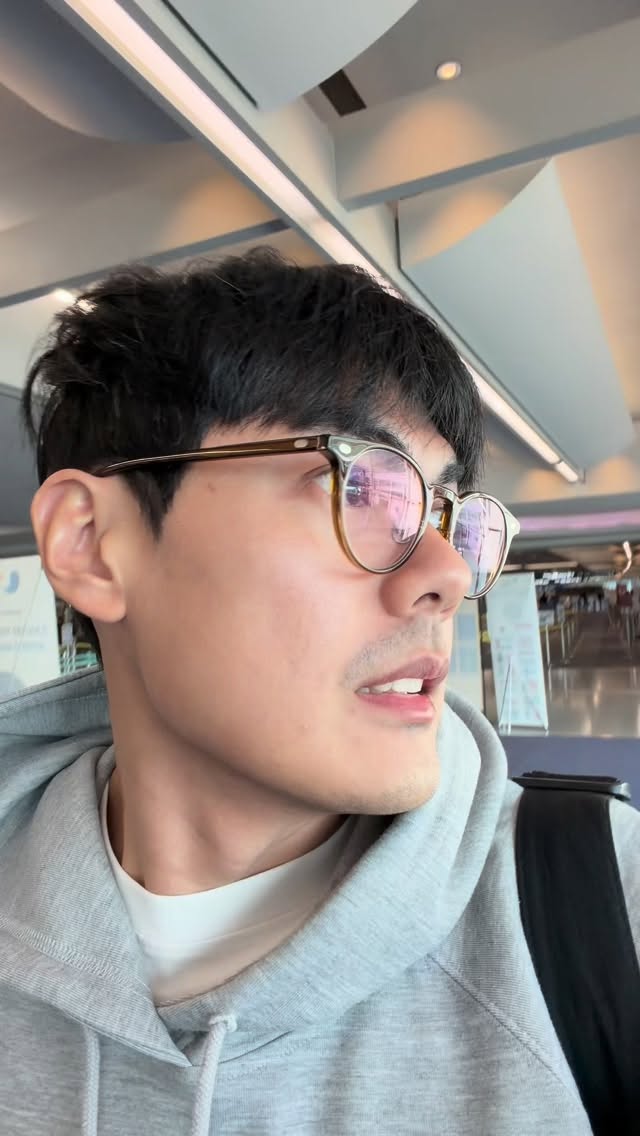 Mr Weeb 🇸🇬, Incheon International Airport