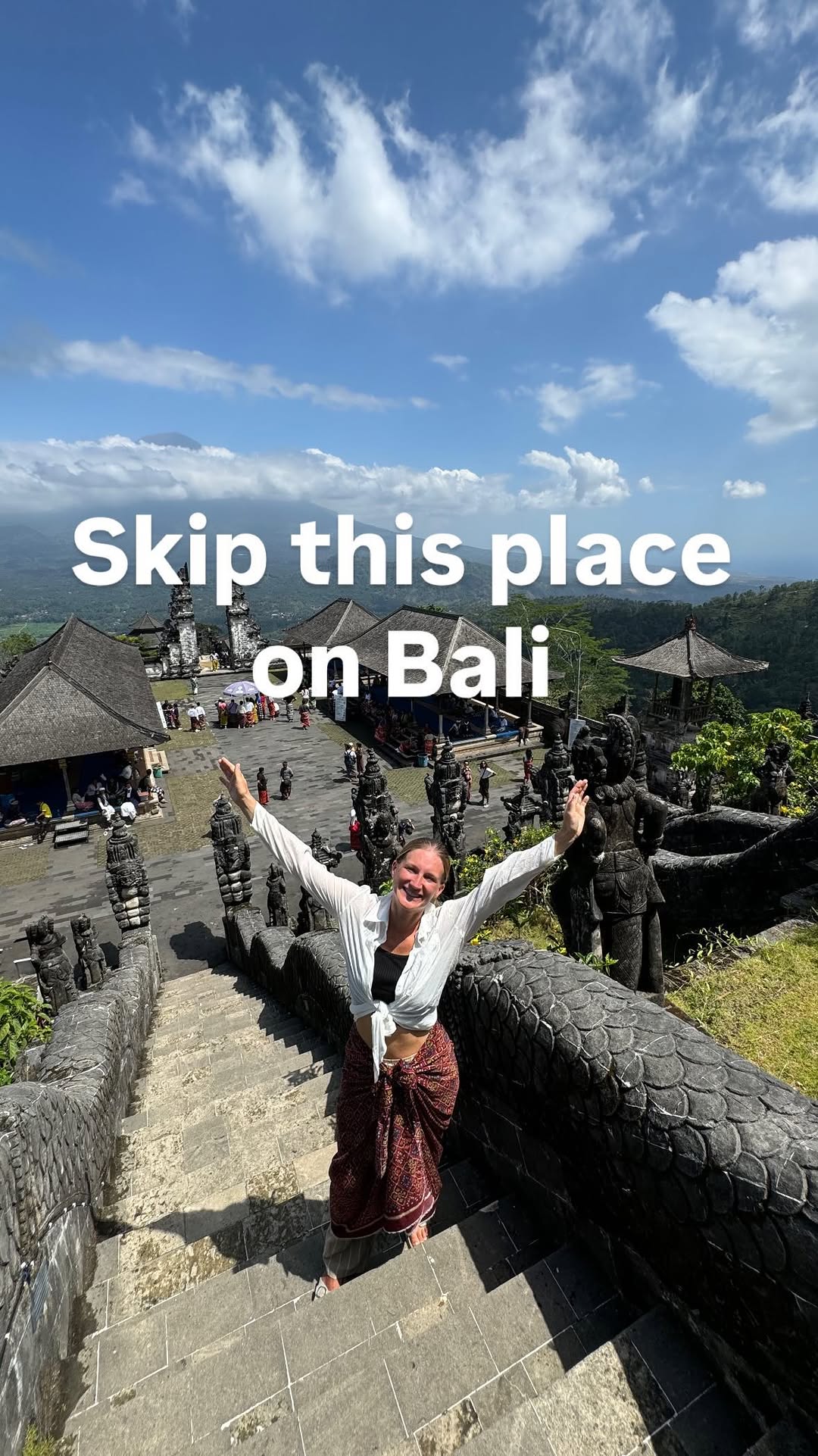 Becki & James | 🏴󠁧󠁢󠁳󠁣󠁴󠁿&🇩🇪 | Adventure Travel Couple 🌍, Mount Agung