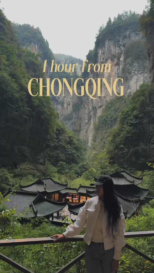 Dana Wang | Solo & Adventure Travel, Chongqing