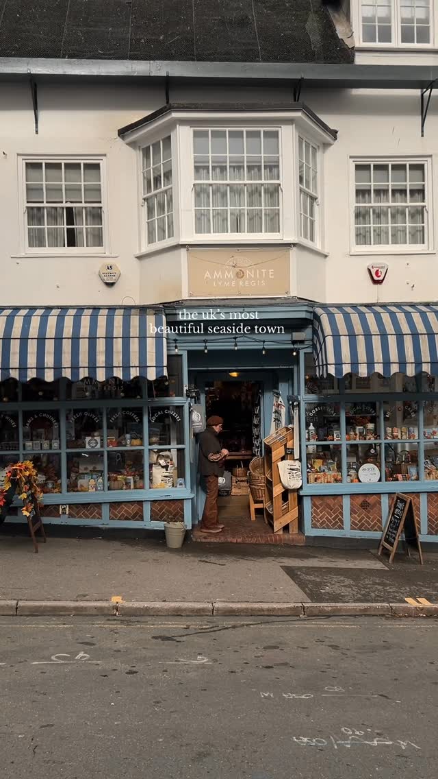Alexander McHale | Travel 🗺️, Lyme Regis