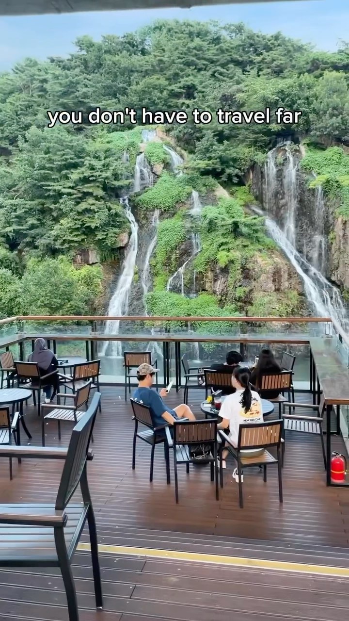 Budify App - travel Korea like a Korean, Hongdae Street