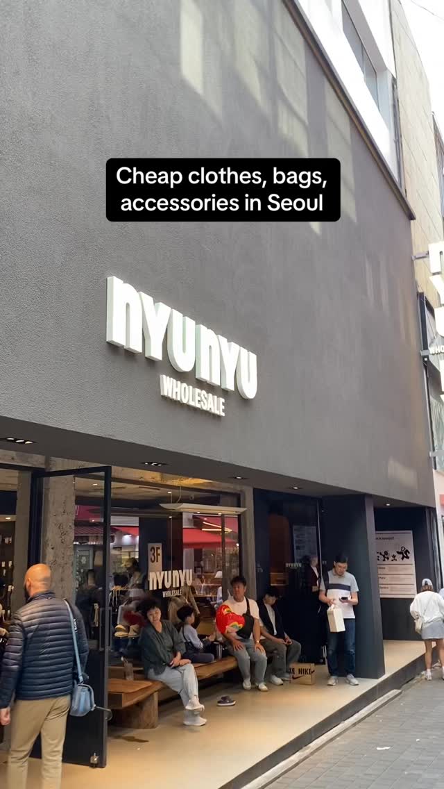 Wiwi, Myeong-dong