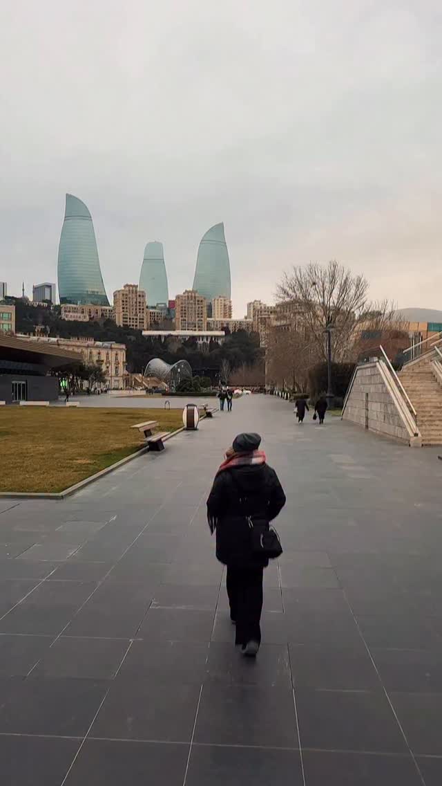FRAN OPAZO • Viajera y nómada digital ✈❤🌎, Yanar Dag