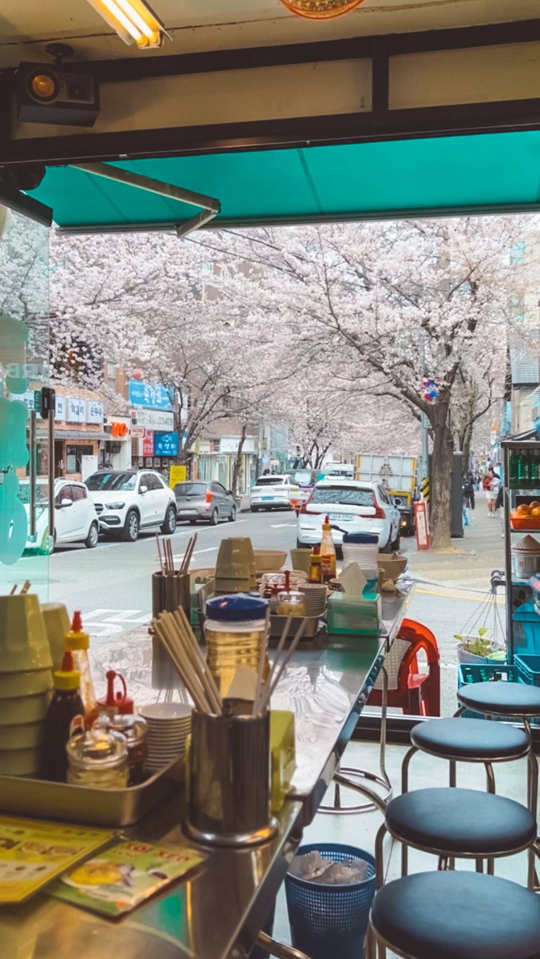Ploy, Hapjeong-dong