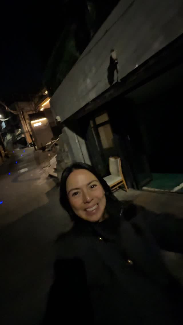 Andi Manzano Reyes, Myeong-dong