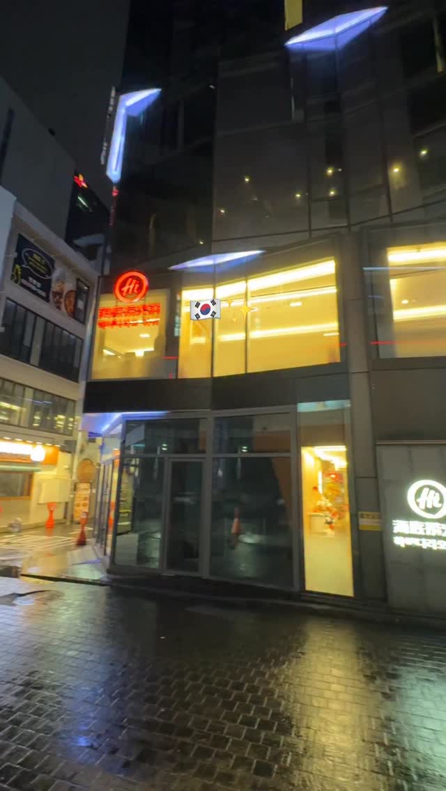 Jax, Myeong-dong