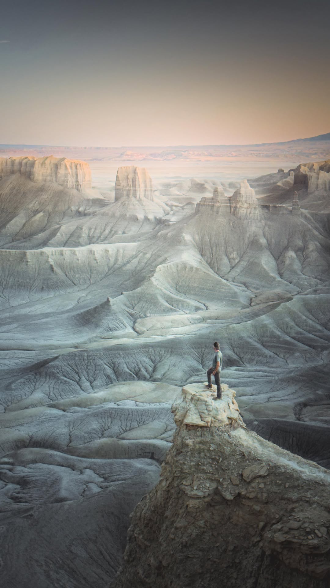 Nicole & Bo | Adventure Travel Family, Death Valley