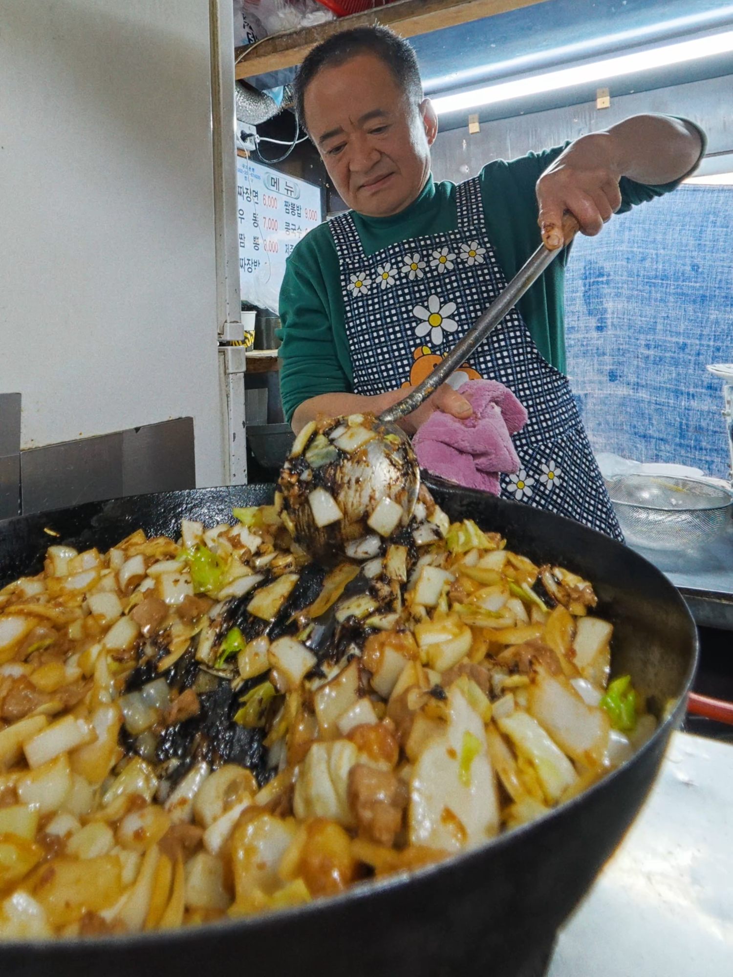 묵짜 MUKJJA, Gwangjang Market