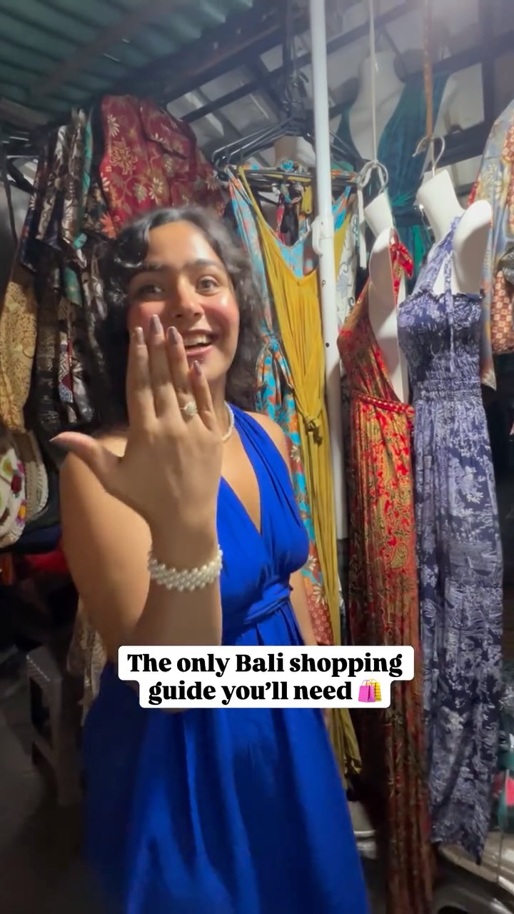 Himani & Yogya | Love & Travel, Ubud Art Market