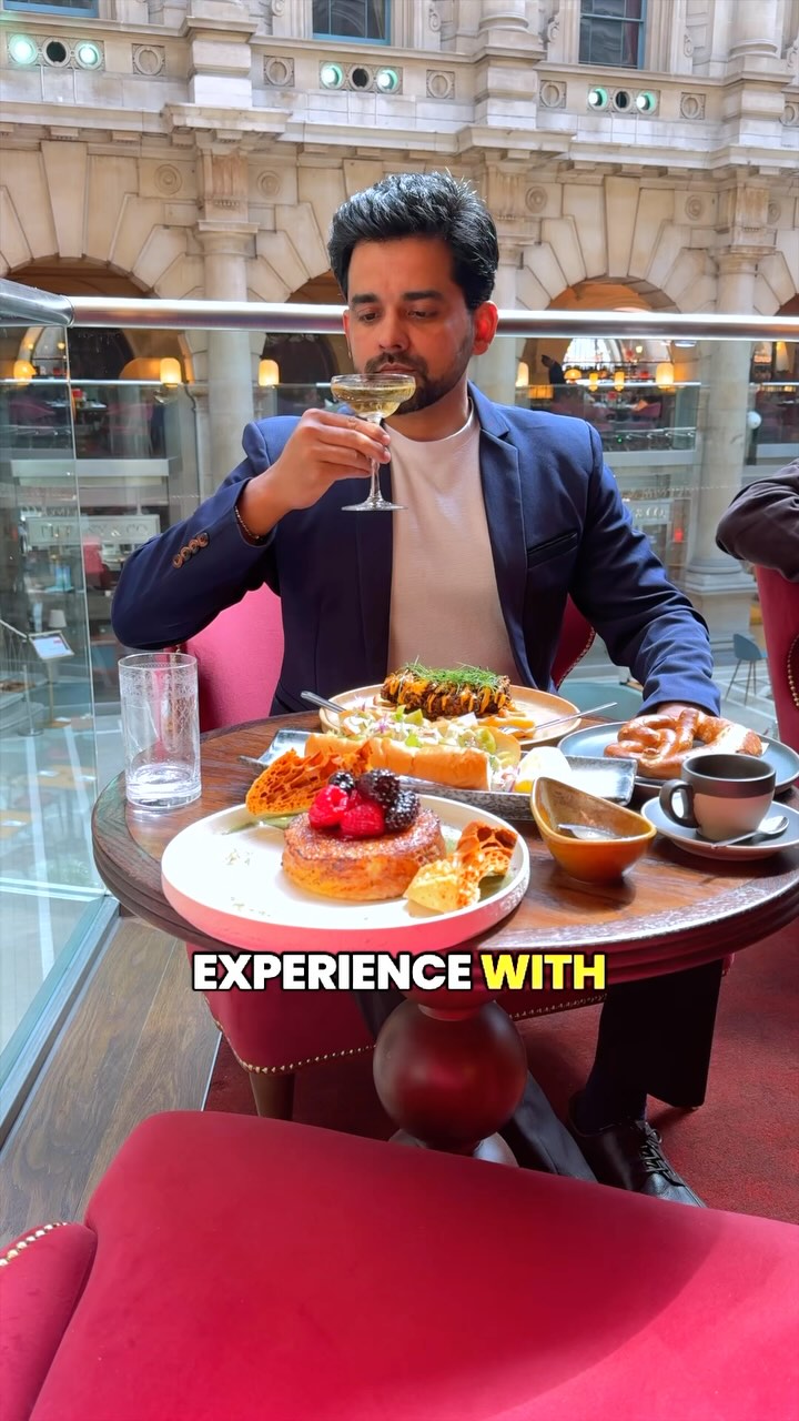 London Travel Blogger | Rohan Pawar, Royal Exchange