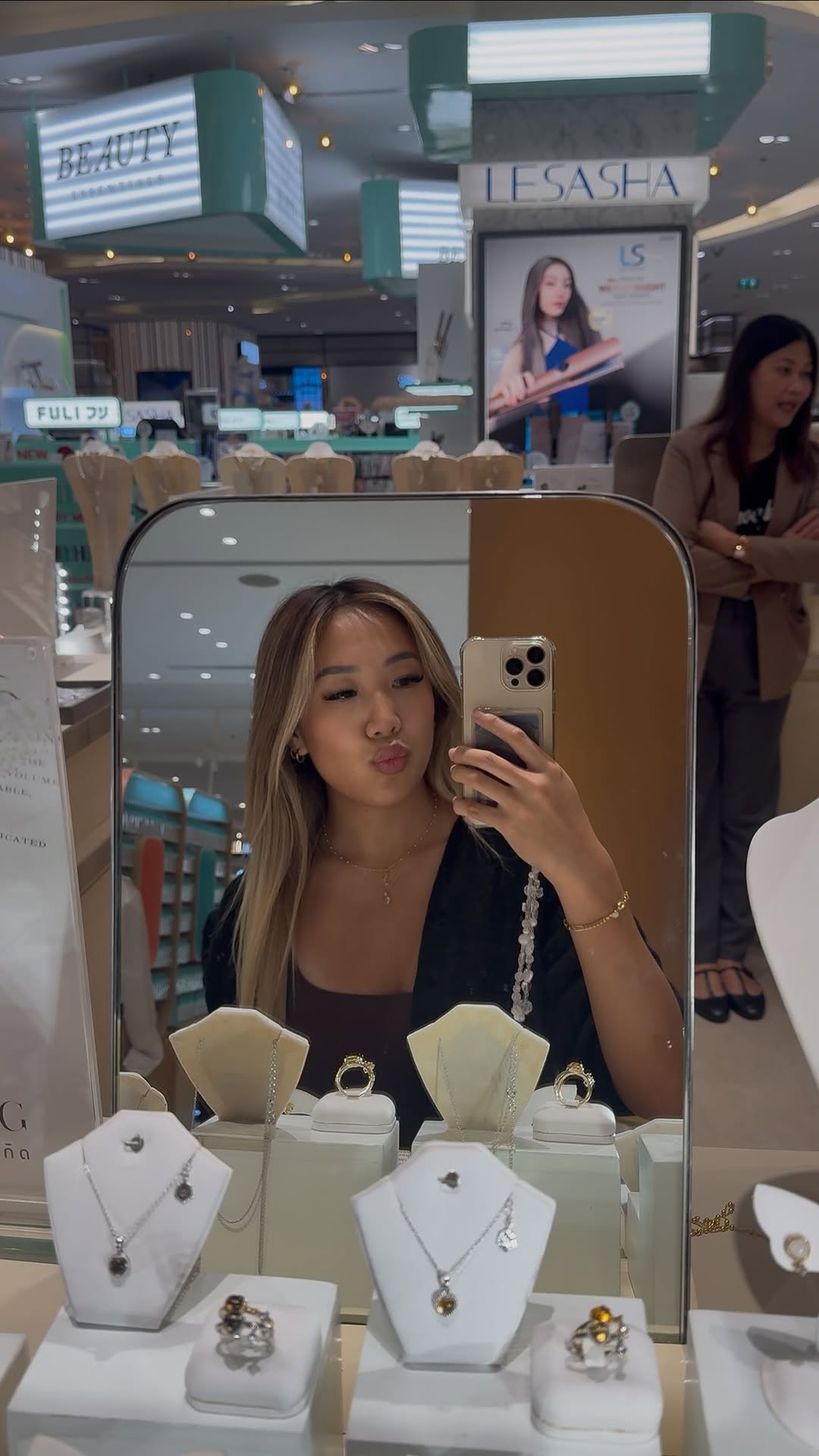 JESS ZHENG, Siam Paragon