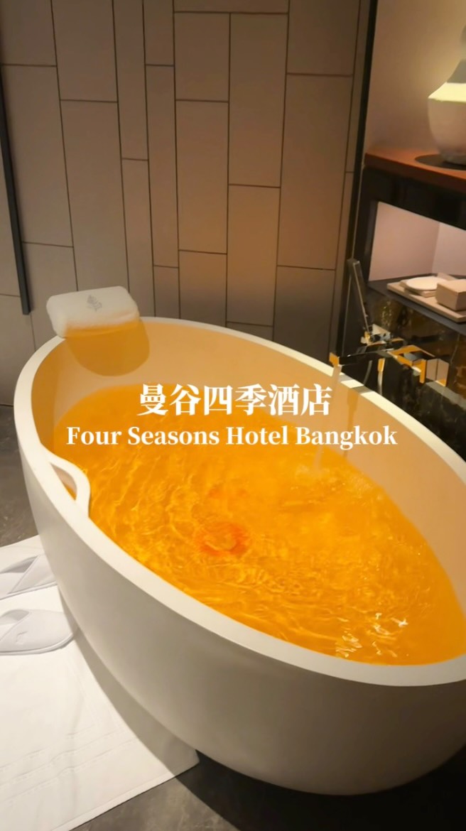 4foodie Victoria & Ava 還有她們的夥伴們, Four Seasons Hotel Bangkok at Chao Phraya River