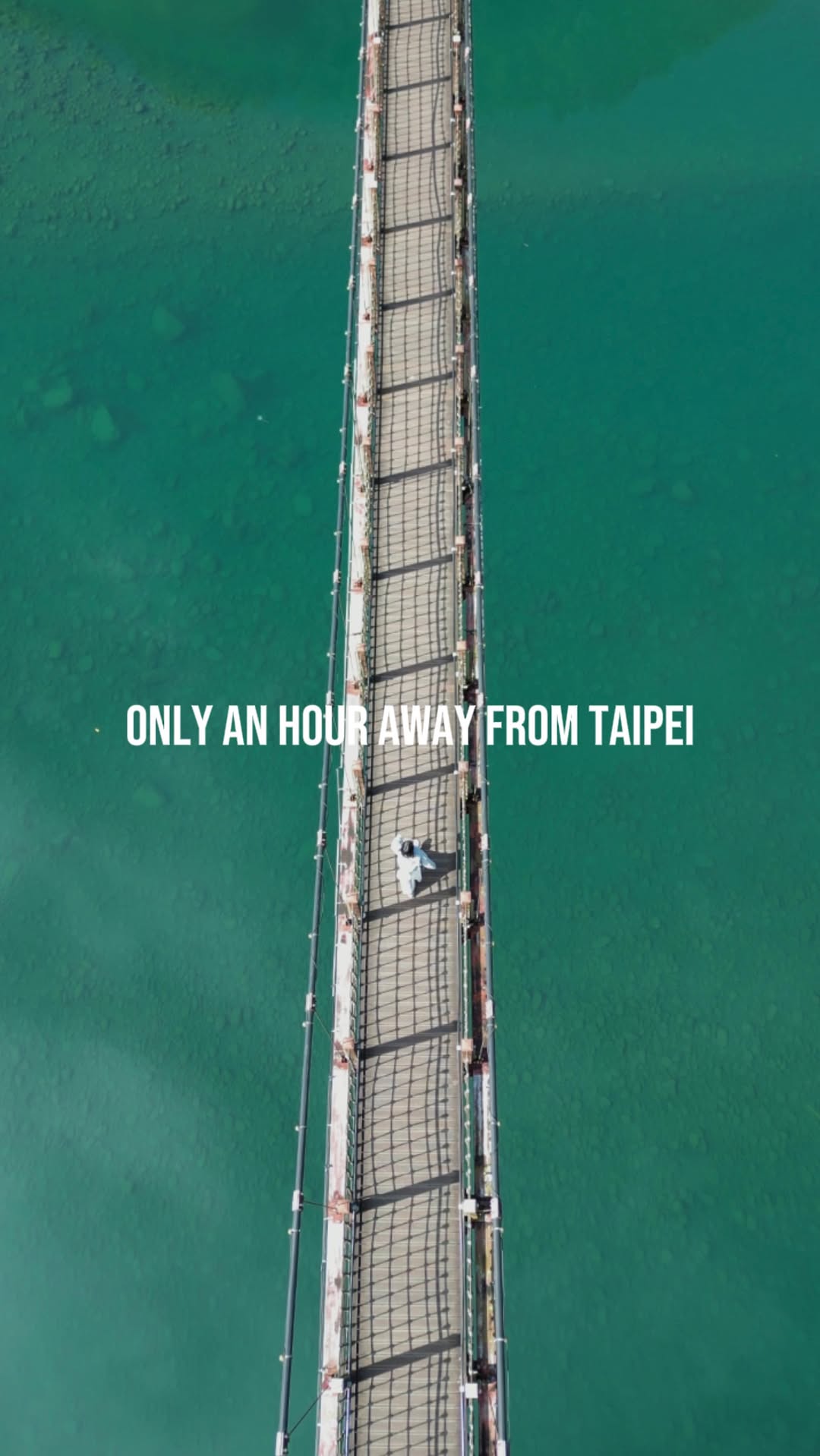 Suzy & Austin | Travel and Lifestyle, Wulai Falls
