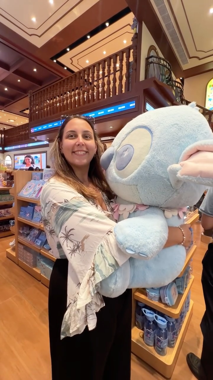TOTI & ALE | UK TRAVEL CONTENT CREATORS 🇬🇧, Asiatique The Riverfront