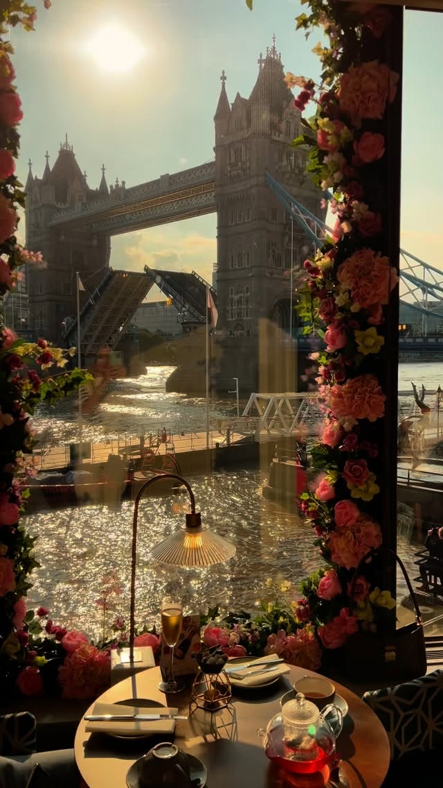 Doina Lungu | UK Travel blogger, Tower Bridge