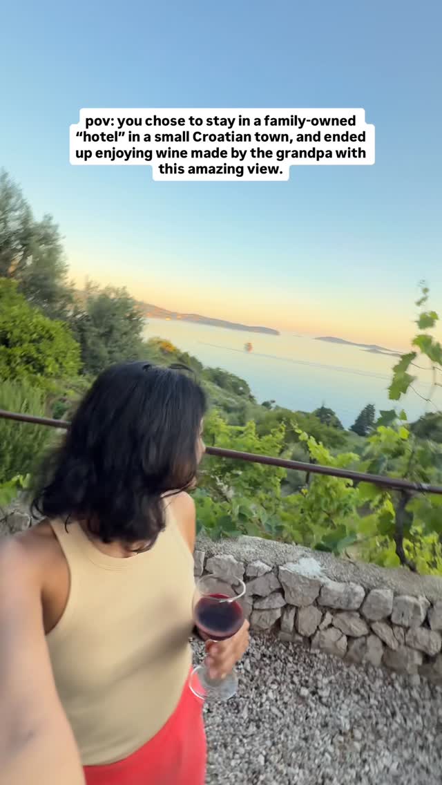 Lila | Europe | Travel Content Creator, Mlini