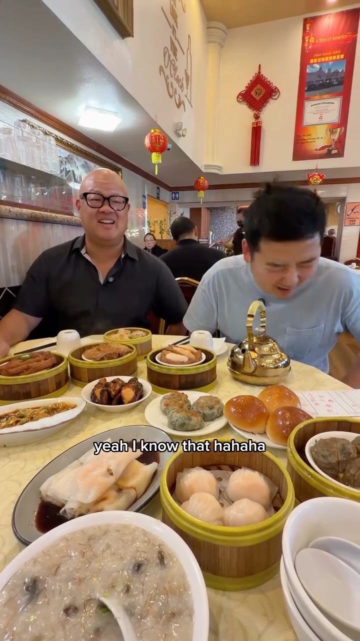 Daniel & Eunice, Moignet A Social Cafe (Chinatown)