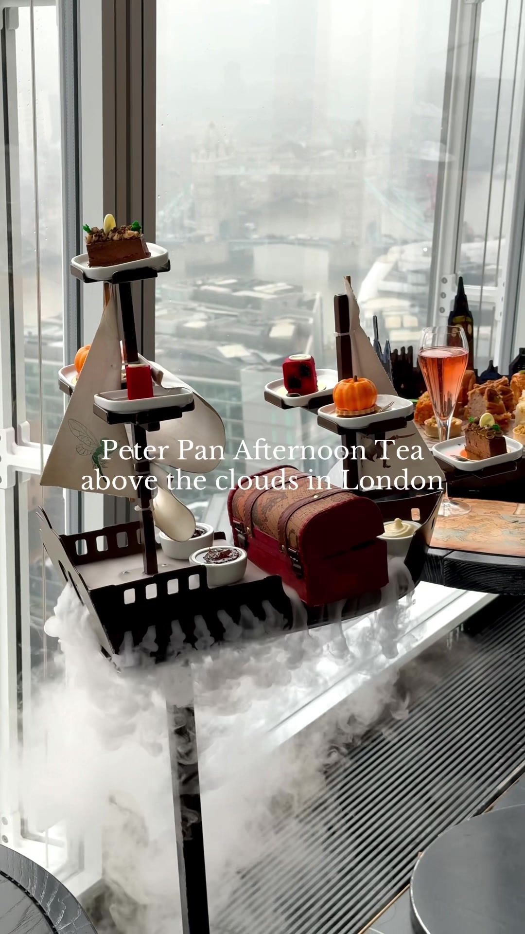 Samuel | LONDON & UK, Tower Bridge