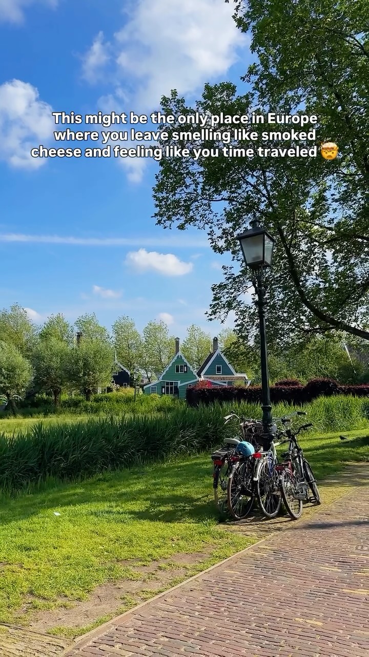 𝐃𝐫𝐢𝐬𝐡𝐭𝐢 | Road Trips & Unique Places, Zaanse Schans